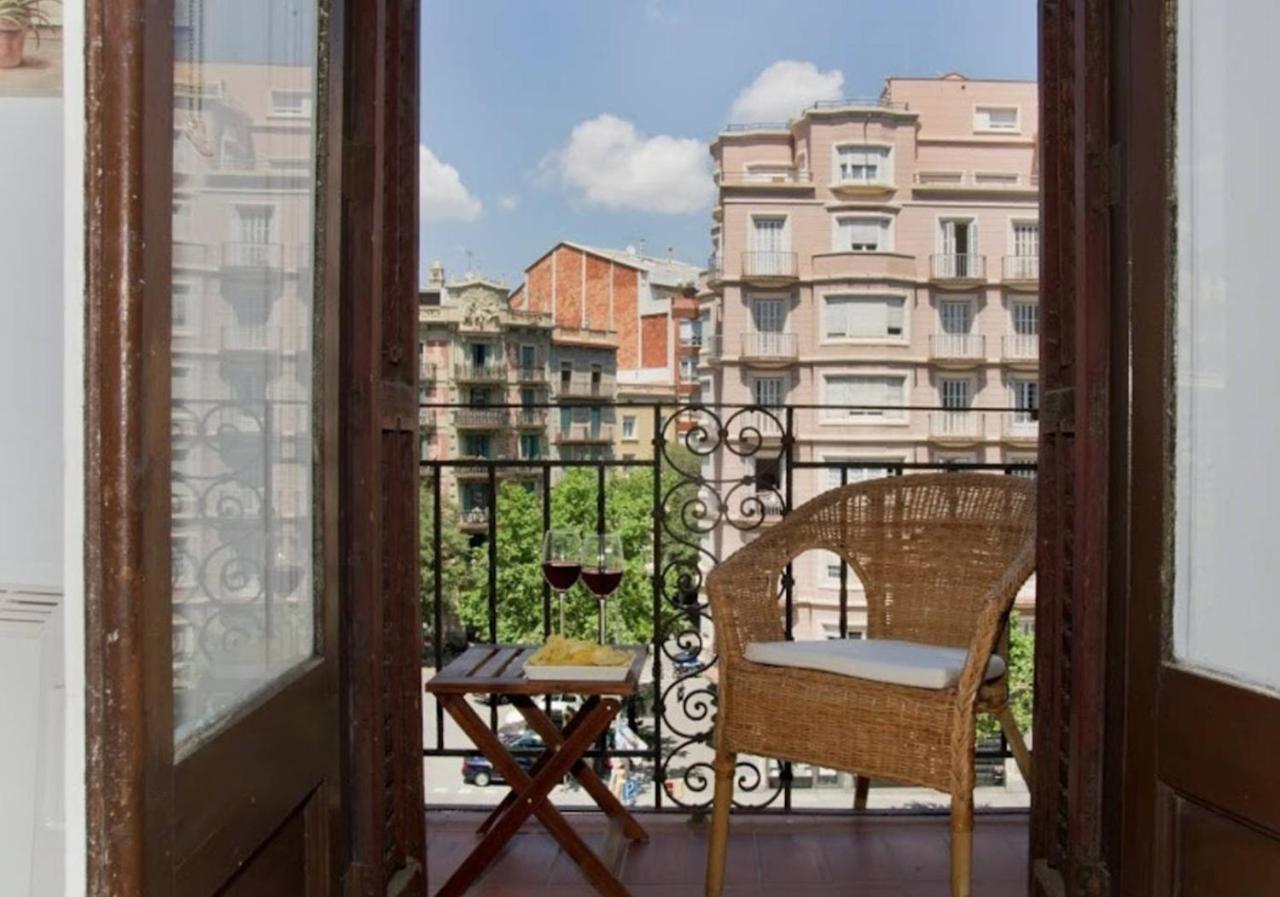 Priority Fira Apartments Barcelona Bagian luar foto